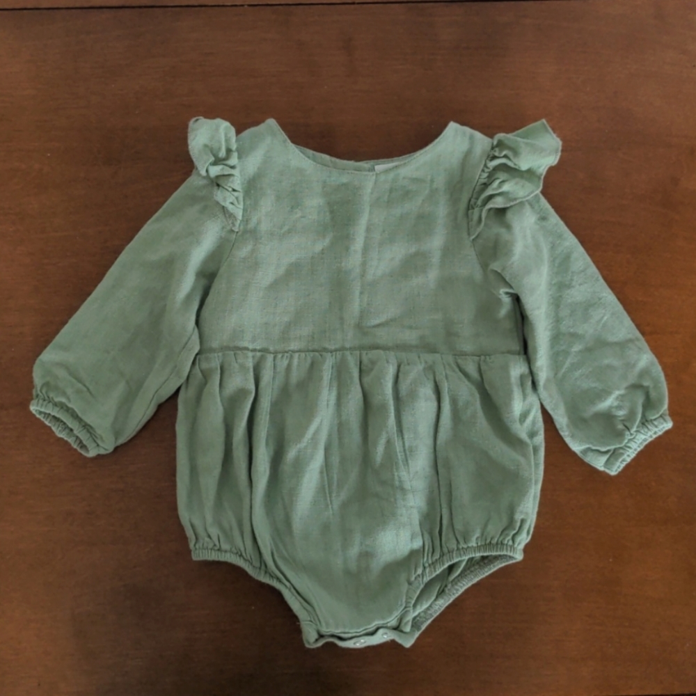Sage Linen Ruffle Sleeve Romper 3-6m